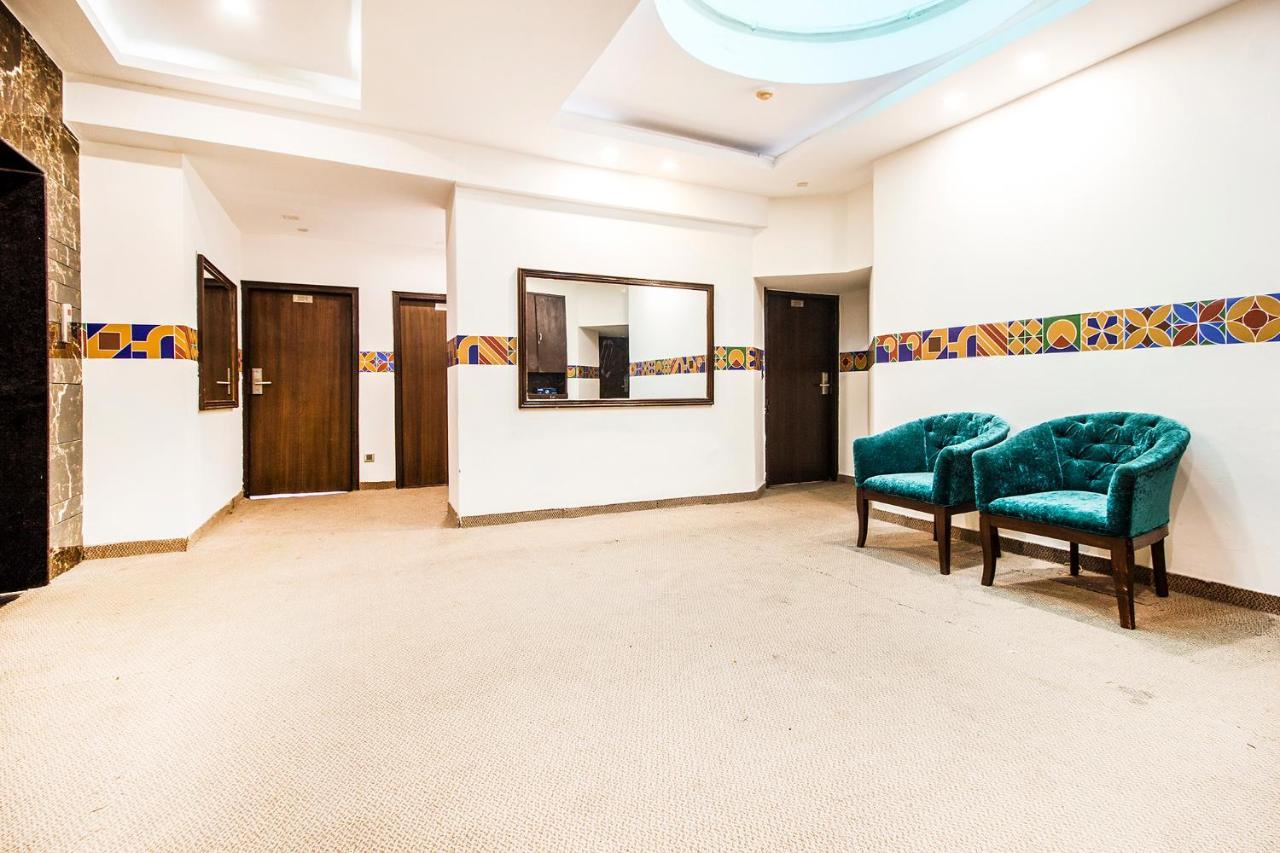 Fabhotel Le Monarque Chandīgarh Extérieur photo