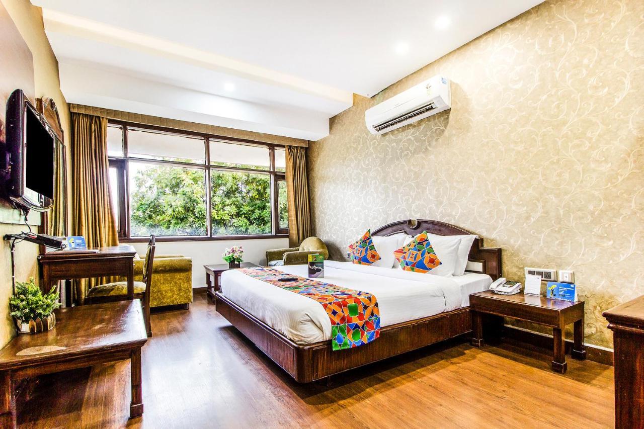 Fabhotel Le Monarque Chandīgarh Extérieur photo